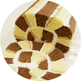 愛媛県にあるパティスリー バースデーケーキ メモリアルケーキなどのオリジナルケーキならお任せ